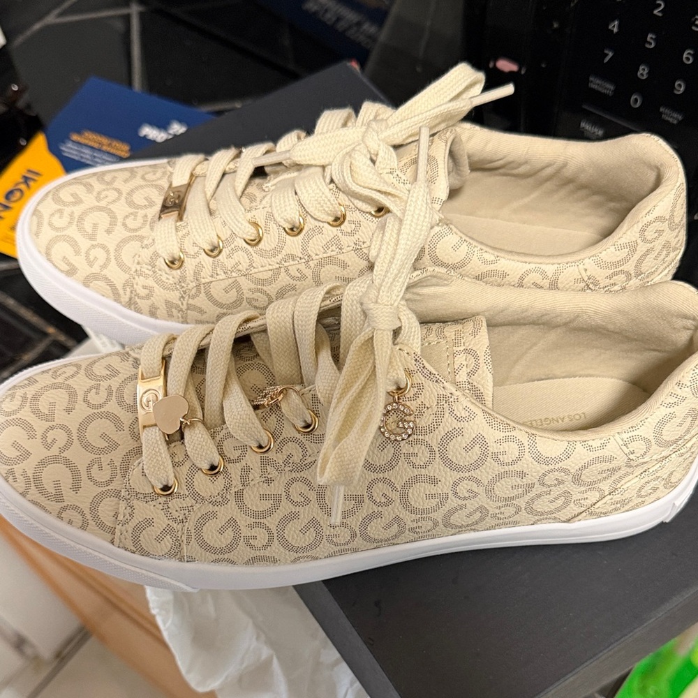 G by Guess Cream Logo Low-Top Sneakers with Gold Accents